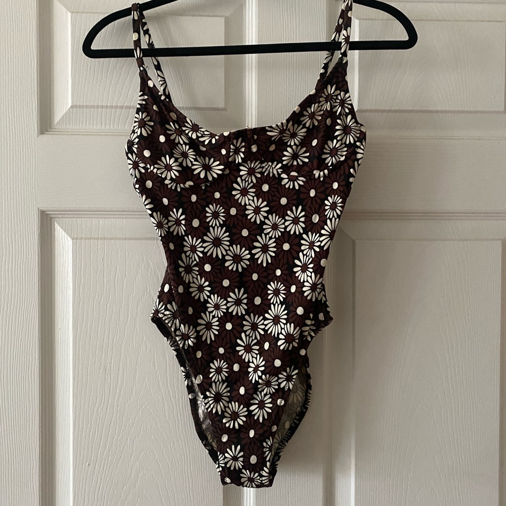 Vintage 90s daisy high cut one piece